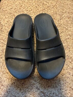 OOFOS OOAHH Sandal Recovery Slide Footware Unisex Black Men’s Size 5 Women’s 7